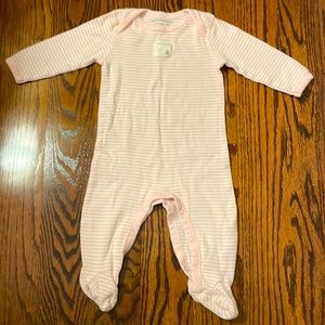 ⭐️SALE 3/$10 ❄️3-6M Burt’s bees organic cotton girls onesie